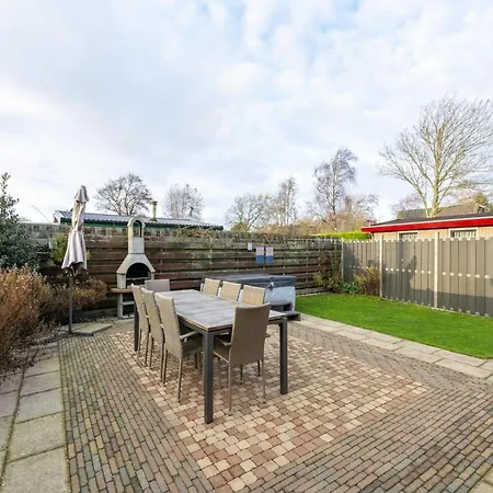 Villa Lush With Bubble Bath Sint Maartensvlotbrug