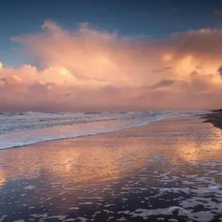 Near Sint Maartenszee With Jacuzzi * Sint Maartensvlotbrug