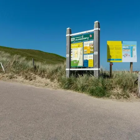 Near Sint Maartenszee With Jacuzzi Sint Maartensvlotbrug