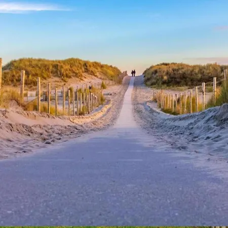 Near Sint Maartenszee With Jacuzzi Sint Maartensvlotbrug