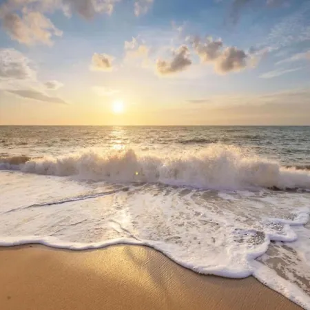 Near Sint Maartenszee With Jacuzzi *